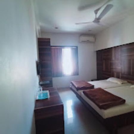 Atithi Guest House,Nashik Exteriör bild